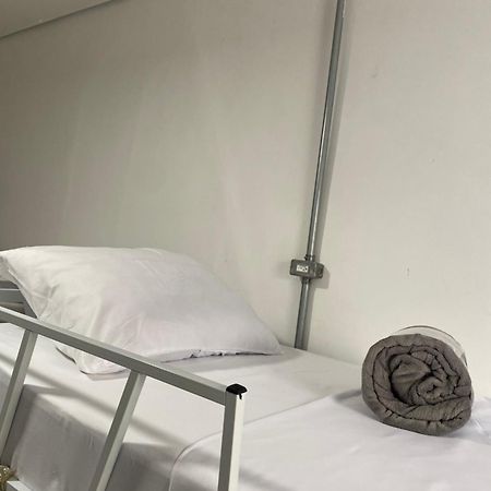 Hostel Amor Por Sp Bras - Pari - Feira Da Madrugada - Expo Center Norte ساو باولو المظهر الخارجي الصورة